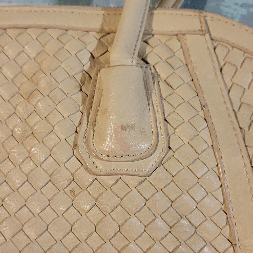 Moda Luxe Purse - Picture 3 of 5